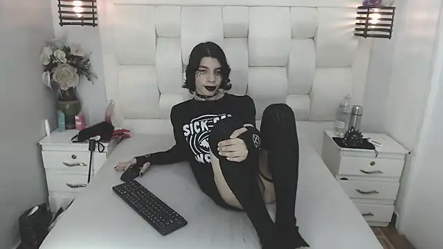 Atley Dolly online show from September 18, 10:35 pm