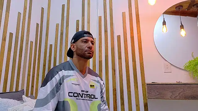 yorbymaxx online show from February 17, 1:30 pm