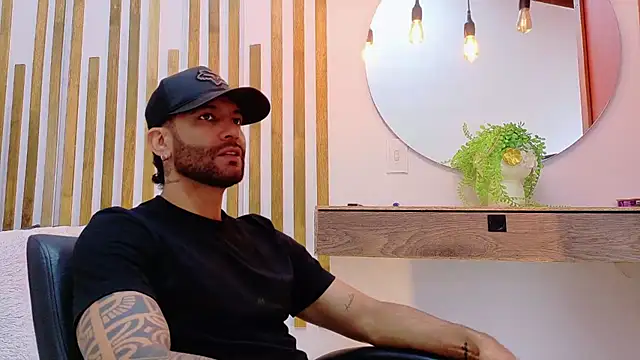 yorbymaxx online show from February 21, 1:46 pm