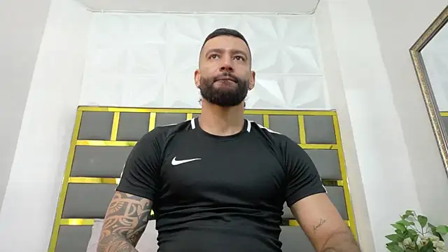 yorbymaxx online show from November 4, 2:43 pm