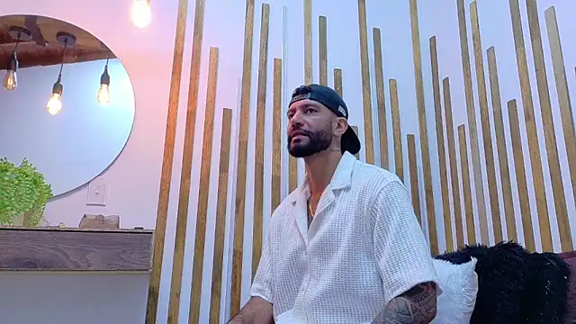 yorbymaxx online show from March 18, 1:46 pm