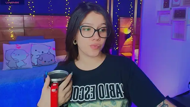 hanna kimura online show from November 8, 8:23 pm