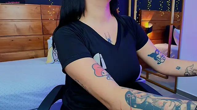 Snapshot of hanna_kimura chatting on February 23, 7:36 pm hanna kimura online show from February 23, 7:36 pm