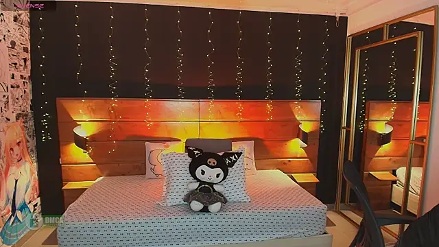 hanna kimura online show from October 4, 7:37 pm