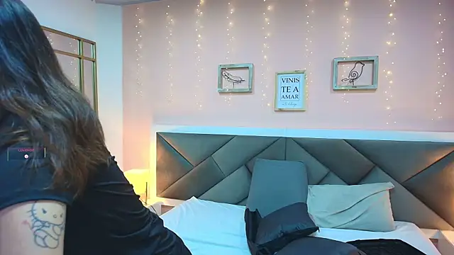 Snapshot of hanna_kimura chatting on December 21, 12:24 am hanna kimura online show from December 21, 12:24 am