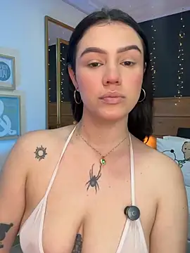 Snapshot of hanna_kimura chatting on March 3, 8:05 pm hanna kimura online show from March 3, 8:05 pm