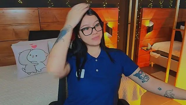 Snapshot of hanna_kimura chatting on February 4, 8:15 pm hanna kimura online show from February 4, 8:15 pm