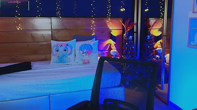 hanna kimura online show from November 24, 7:36 pm