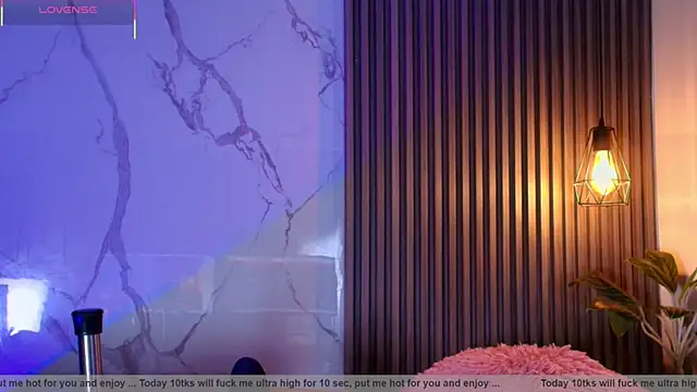 Snapshot of Cherry__blossom18 chatting on November 30, 11:44 am Cherry blossom18 online show from November 30, 11:44 am