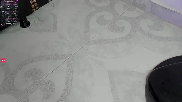 Snapshot of yasmin_rahal chatting on February 19, 3:42 pm yasmin rahal online show from February 19, 3:42 pm