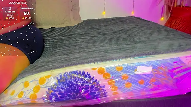 Snapshot of yasmin_rahal chatting on January 16, 7:40 pm yasmin rahal online show from January 16, 7:40 pm