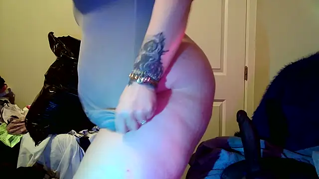 Snapshot of VanessaSpade chatting on March 5, 1:35 am VanessaSpade online show from March 5, 1:35 am