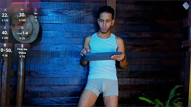 Snapshot of Alex_bigcock11_ chatting on September 10, 3:05 am Alex bigcock11  online show from September 10, 3:05 am