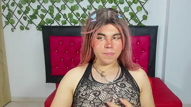 Snapshot of Lady_Evelynn chatting on October 7, 1:39 am Lady Evelynn online show from October 7, 1:39 am