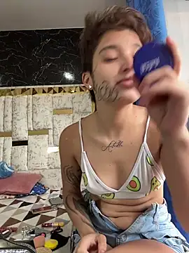 DayanaDG online show from December 15, 8:36 pm