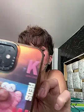 DayanaDG online show from February 4, 9:10 pm