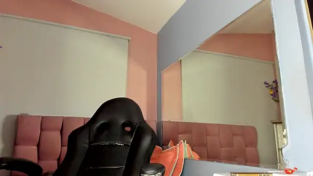 Tommy Lovee online show from September 9, 5:28 am