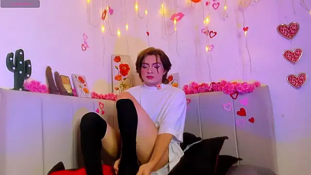 Tommy Lovee online show from September 27, 4:29 am