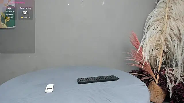 sienna glow online show from February 26, 2:50 pm