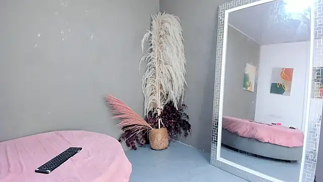 sienna glow online show from March 22, 1:53 am