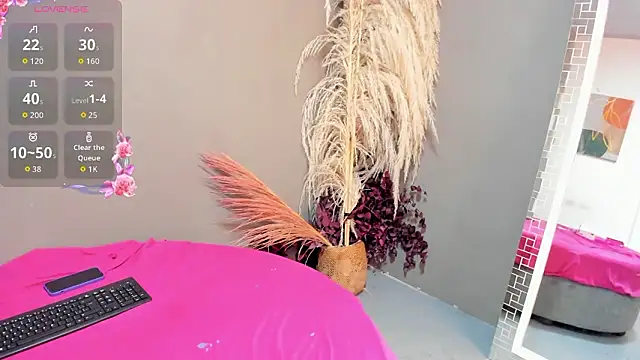 sienna glow online show from March 27, 5:58 pm