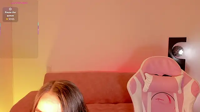 Snapshot of Miia-Rose chatting on February 18, 12:19 am Miia-Rose online show from February 18, 12:19 am