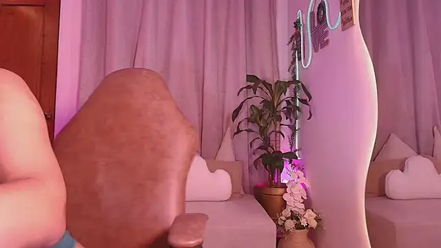 megansan  online show from March 16, 3:48 pm