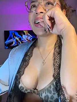 megansan  online show from October 10, 12:50 pm