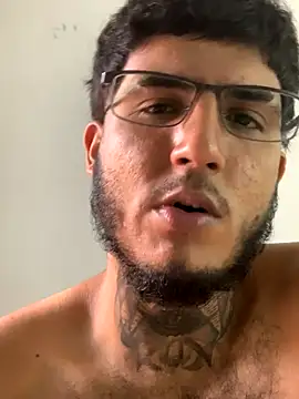 Snapshot of Lord_Luciferhot_Dirty666 chatting on November 9, 8:24 pm Lord Luciferhot Dirty666 online show from November 9, 8:24 pm