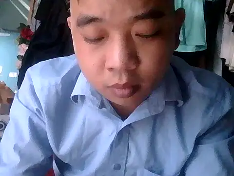 Snapshot of Boy_kuto77 chatting on January 13, 3:43 am Boy kuto77 online show from January 13, 3:43 am