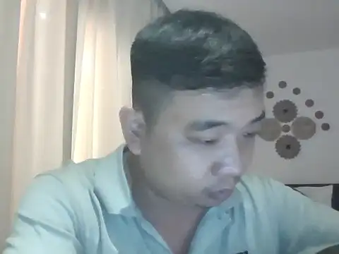 Snapshot of Boy_kuto77 chatting on June 18, 8:57 am Boy kuto77 online show from June 18, 8:57 am