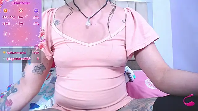 DollCoquette27 online show from May 30, 4:01 pm