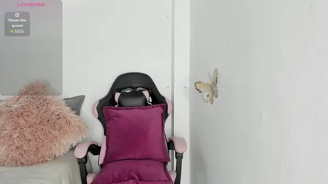 mari-ross online show from March 30, 2:02 am