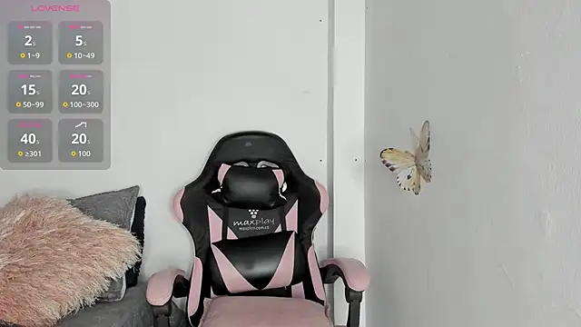 mari-ross online show from March 19, 2:33 am