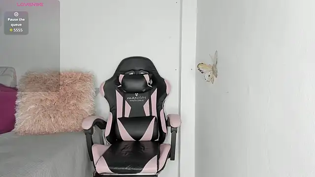 mari-ross online show from April 21, 2:03 am