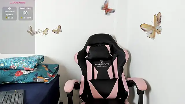 mari-ross online show from October 29, 2:10 am