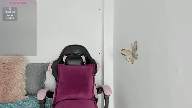 mari-ross online show from April 7, 2:02 am