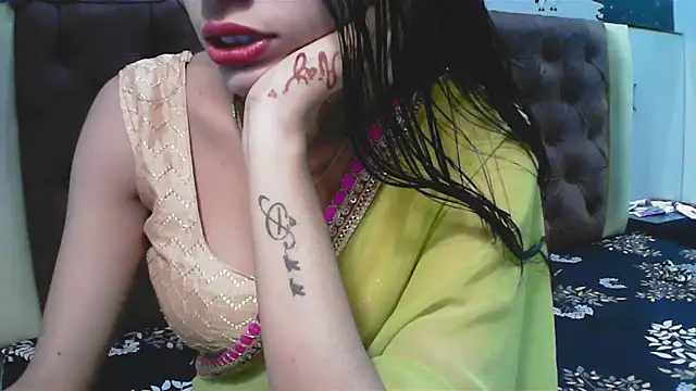 Snapshot of elize__ chatting on October 12, 3:08 am elize   online show from October 12, 3:08 am