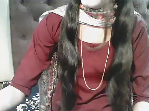 Snapshot of elize__ chatting on October 7, 2:56 am elize   online show from October 7, 2:56 am