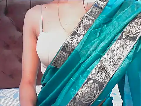 Snapshot of elize__ chatting on November 12, 4:16 am elize online show from November 12, 4:16 am