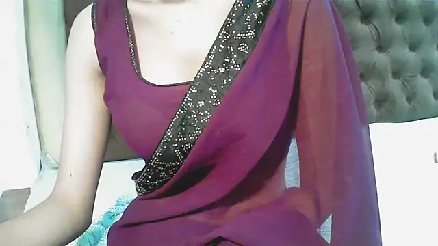 Snapshot of elize__ chatting on November 7, 1:59 pm elize online show from November 7, 1:59 pm