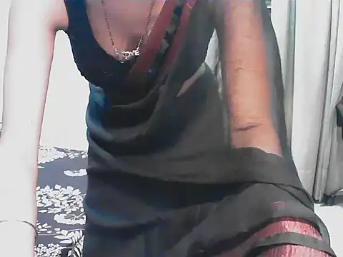 Snapshot of elize__ chatting on October 9, 2:34 am elize   online show from October 9, 2:34 am