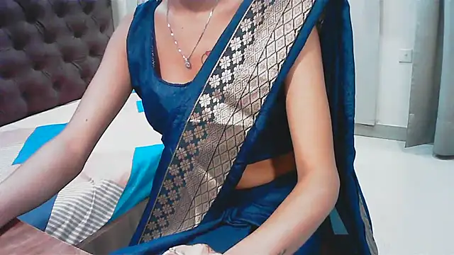 Snapshot of elize__ chatting on November 29, 8:03 am elize online show from November 29, 8:03 am