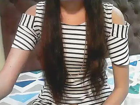 Snapshot of elize__ chatting on September 9, 2:54 am elize   online show from September 9, 2:54 am