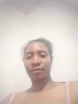 Snapshot of AmbarSmit chatting on June 12, 1:42 pm AmbarSmit online show from June 12, 1:42 pm