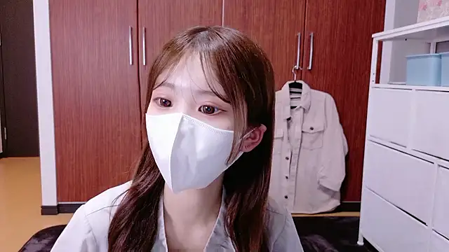 Snapshot of Ema_o0_chan chatting on September 28, 10:22 am Ema o0 chan online show from September 28, 10:22 am