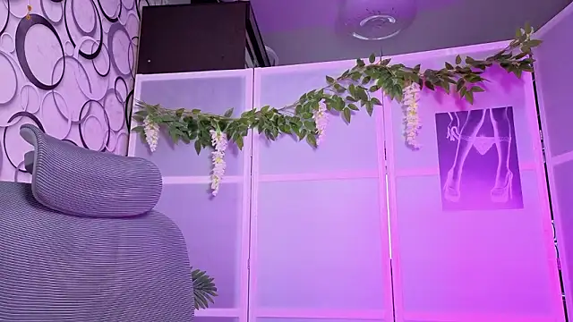 Alice dusk  online show from March 5, 8:11 am