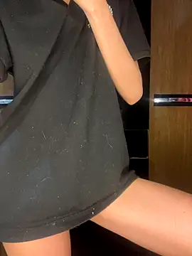 Snapshot of sunset24 chatting on October 7, 9:10 am sunset24 online show from October 7, 9:10 am