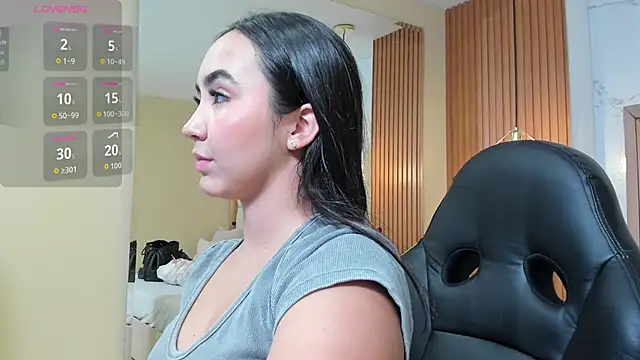 julieta rosee online show from June 1, 10:31 pm