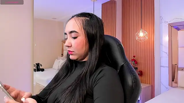 julieta rosee online show from February 26, 9:48 pm